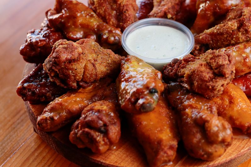 Drink bundle special at Pequod's pizza